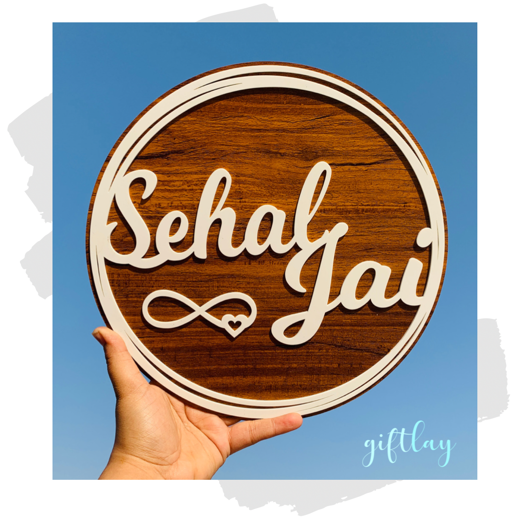 Personalized wooden round plate