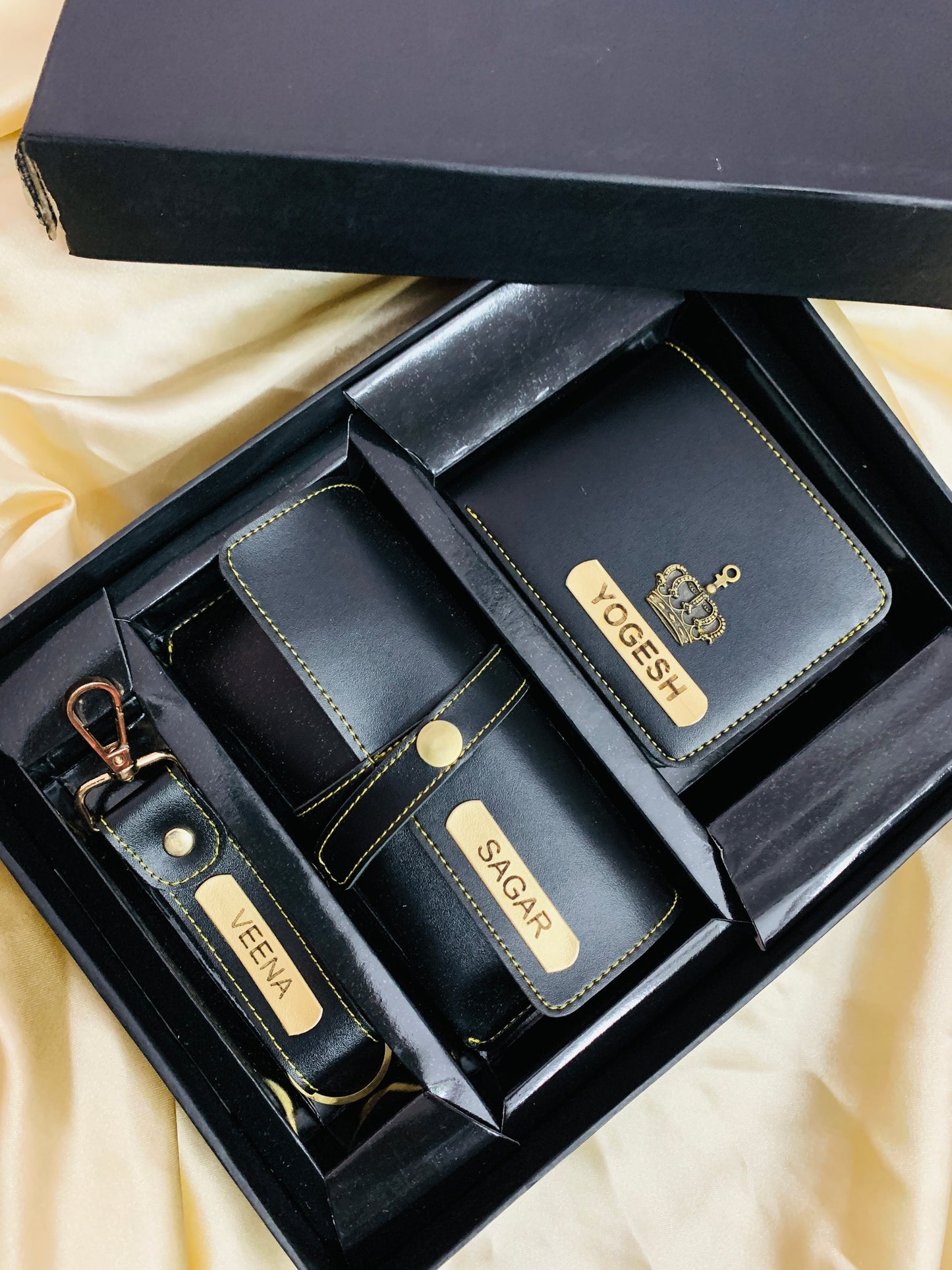 Wallet + Keychain + Sunglasses cover - Personalised Gift Set for Men