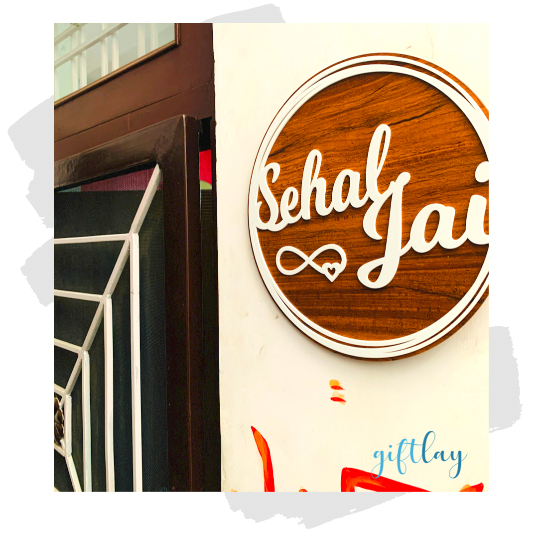Personalized wooden round plate
